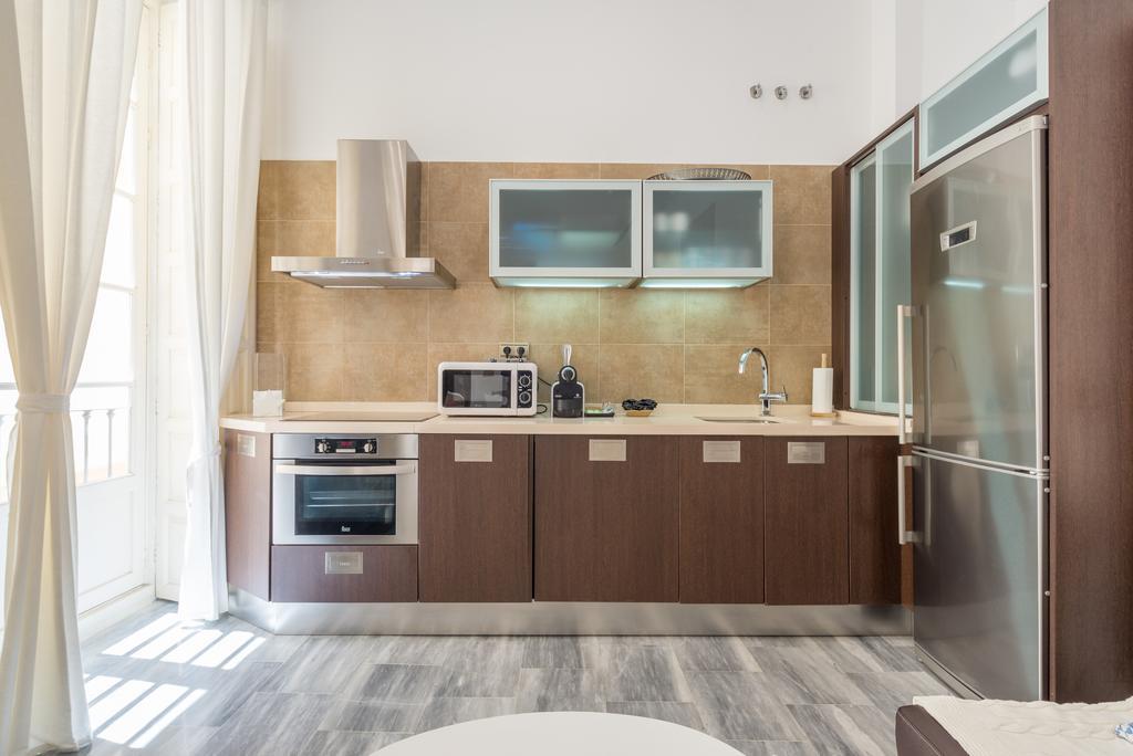 Appartamento Plaza Picasso Málaga Esterno foto