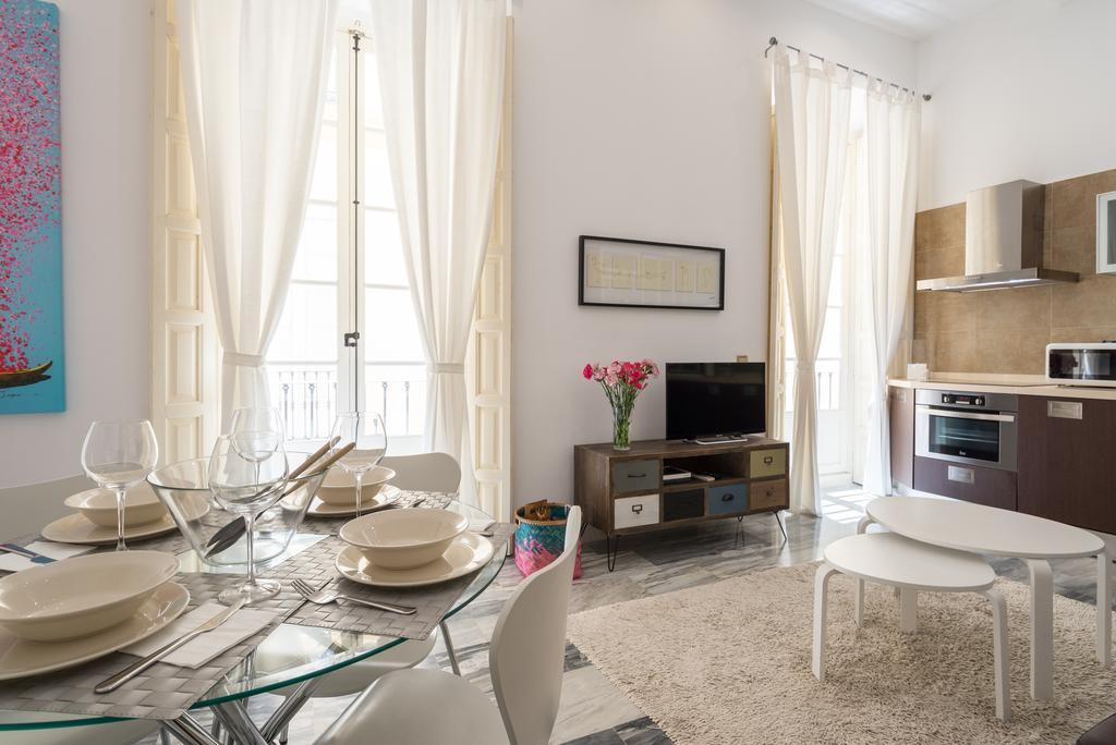 Appartamento Plaza Picasso Málaga Esterno foto