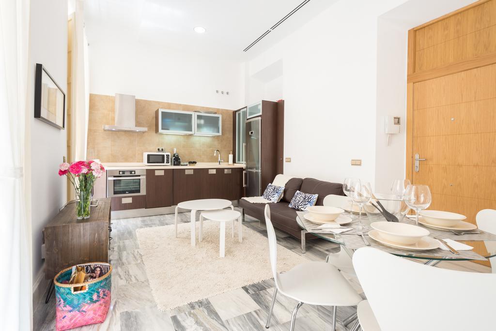 Appartamento Plaza Picasso Málaga Esterno foto